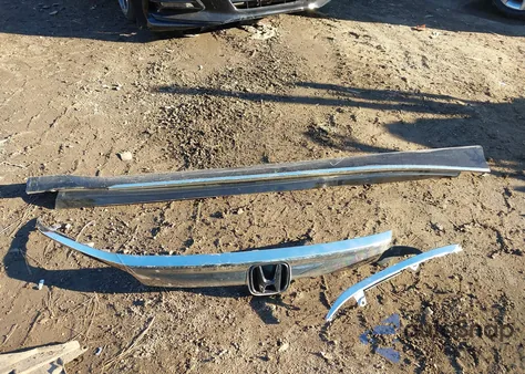 2018 Honda Accord Touring z USA, uszkodzony, nr VIN 1HGCV1F92JA103170